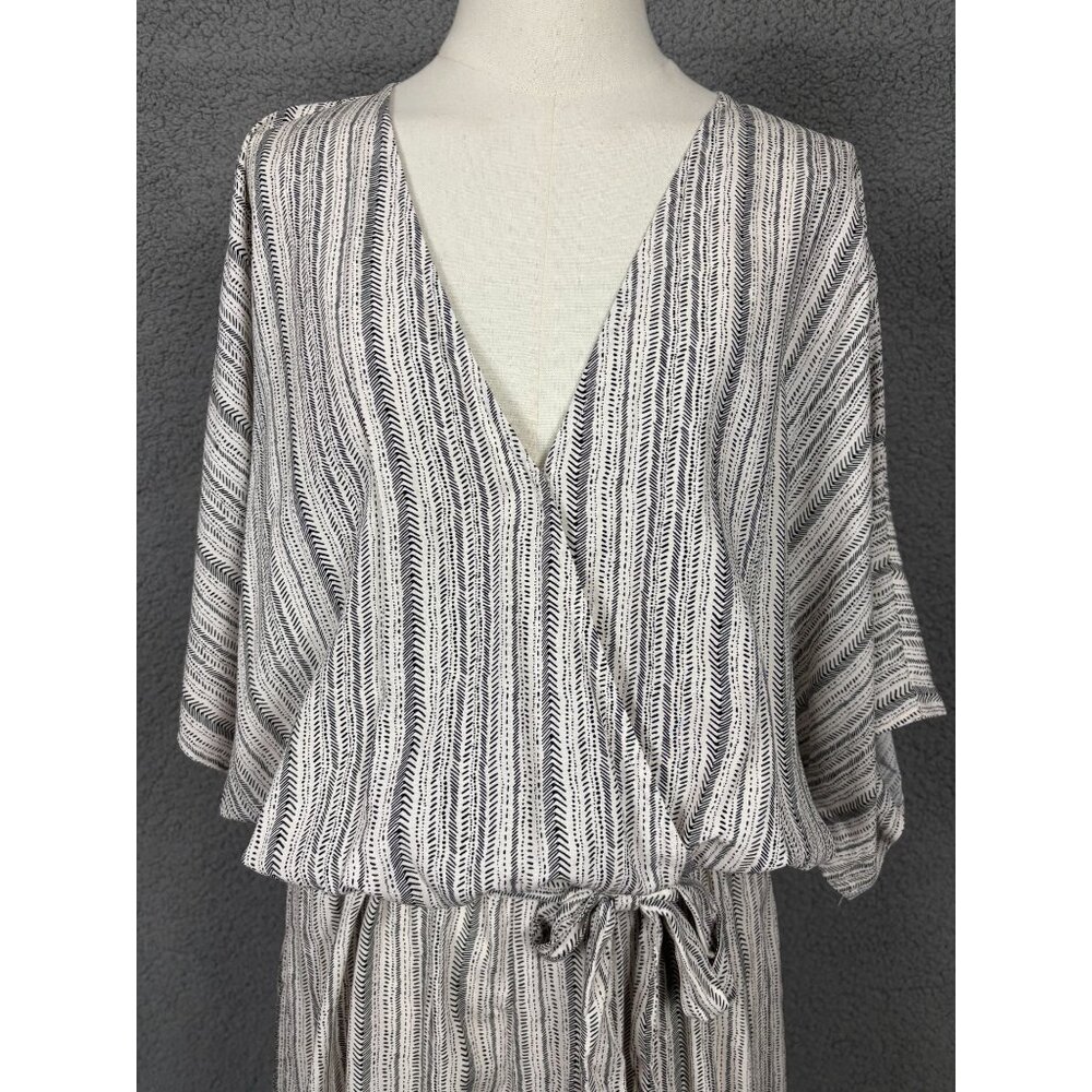 Cupshe Women's Striped Romper Belted V-Neck Sleeves Multicolor Size Large NWT's - Picture 2 of 8